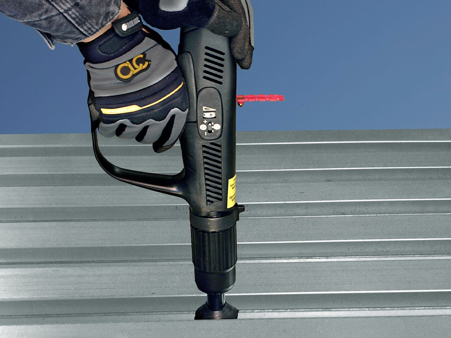 sol-steeldeck-why-use-screws-instead-of-pins.jpg
